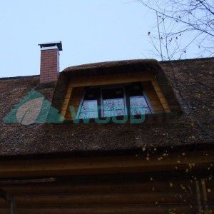 Жилой дом - монтаж камышовой кровли